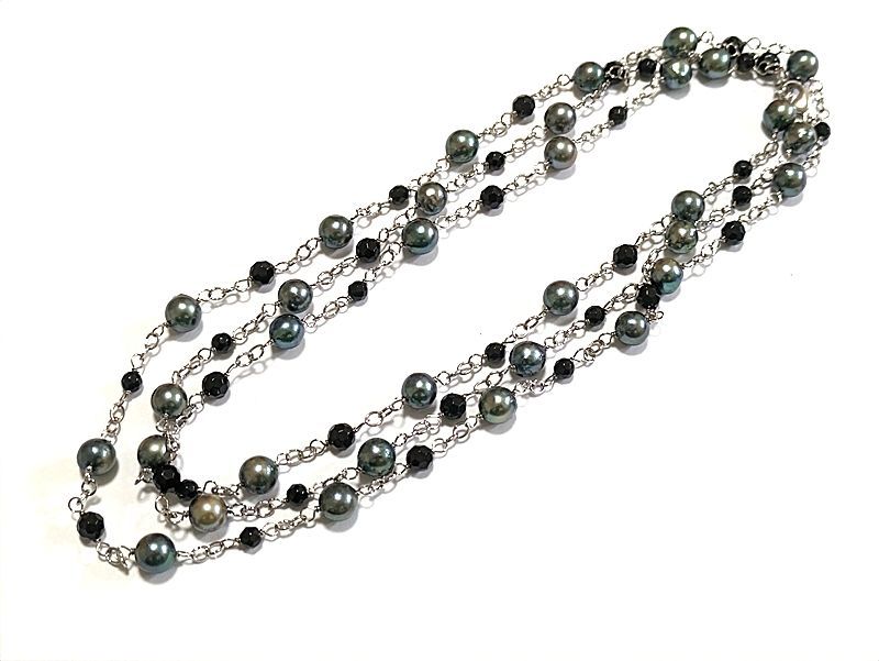 Akoya pearl blue black and onyx station long necklace with 7-7.5mm pearls, 120cm length, brass crab hook clasp