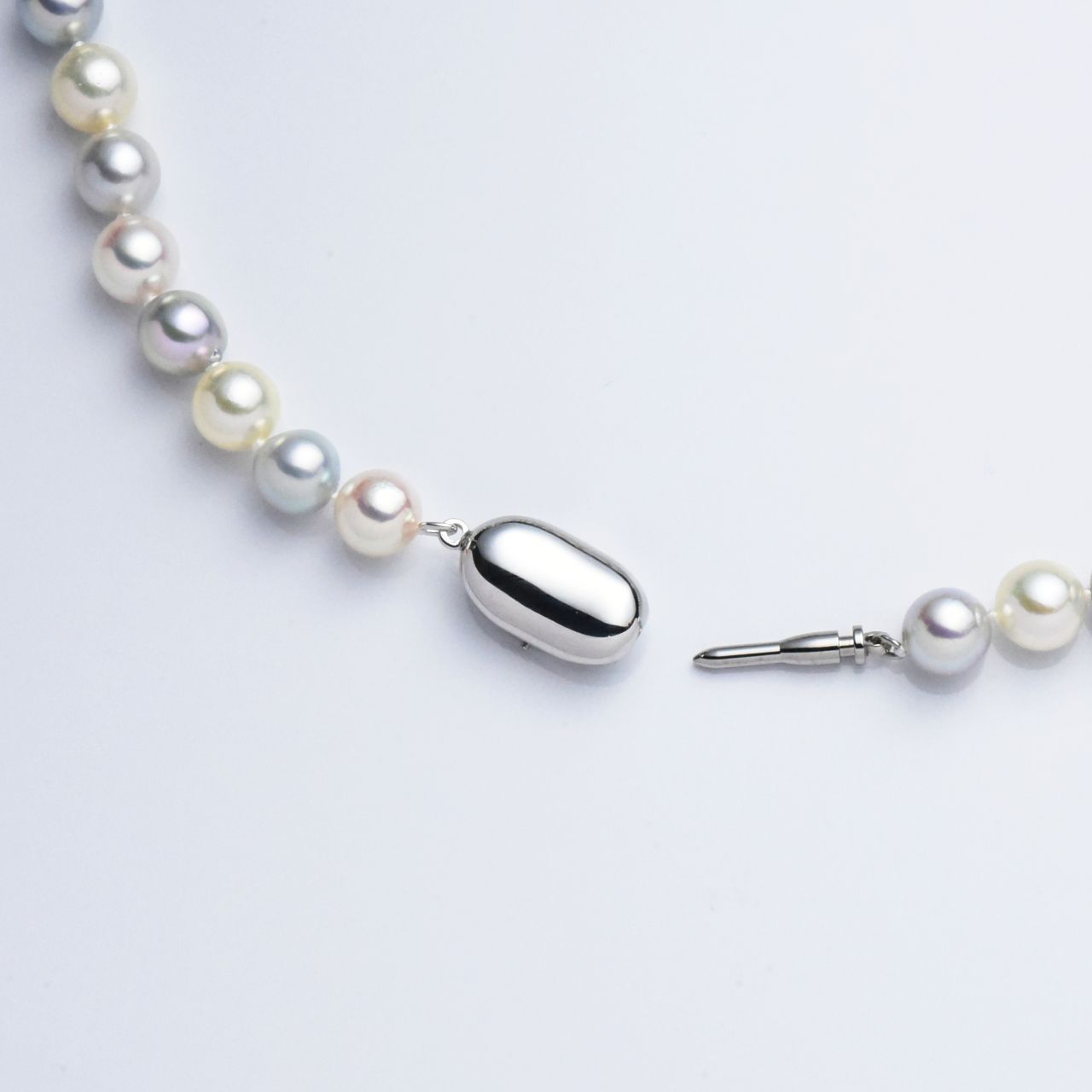 Multicolor Akoya cultured pearl necklace with 7-7.5mm pearls and silver clasp, 90cm long