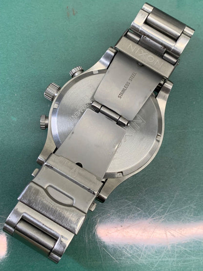 NIXON R6-6222 Quartz Men's Watch — Japanese