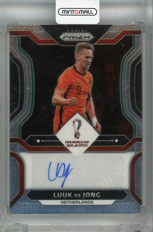 2022 Panini Prizm FIFA World Cup Qatar Netherlands Luuk de Jong autograph card numbered 67
