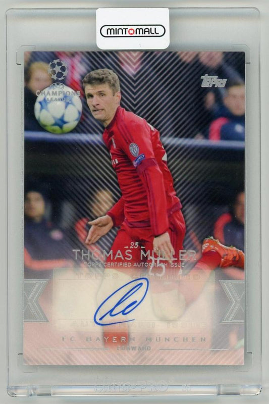 2015-16 Topps UEFA Champions League Showcase Thomas Muller autograph card from FC Bayern Munchen