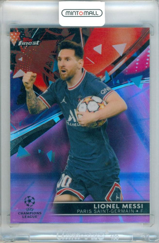2021-22 Topps Finest UEFA Champions League Lionel Messi Purple Refractor Card 018 of 125 Paris Saint-Germain