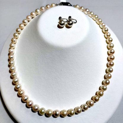 Akoya pearl necklace 44cm and 7.5mm pearl earrings set in K18 white gold