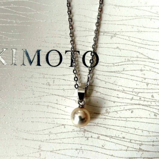 079 Mikimoto silver necklace featuring 6.6mm pearls and 40cm length elegant jewelry piece