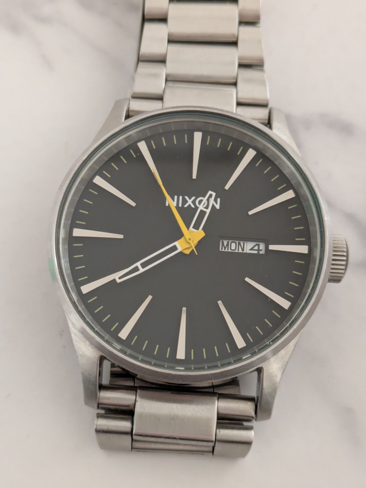 NIXON Series Quartz Men's Watch — Japanese