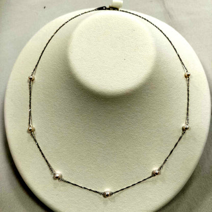Pt850 Akoya pearl baby station necklace with 4mm pearls and 44 cm silver chain