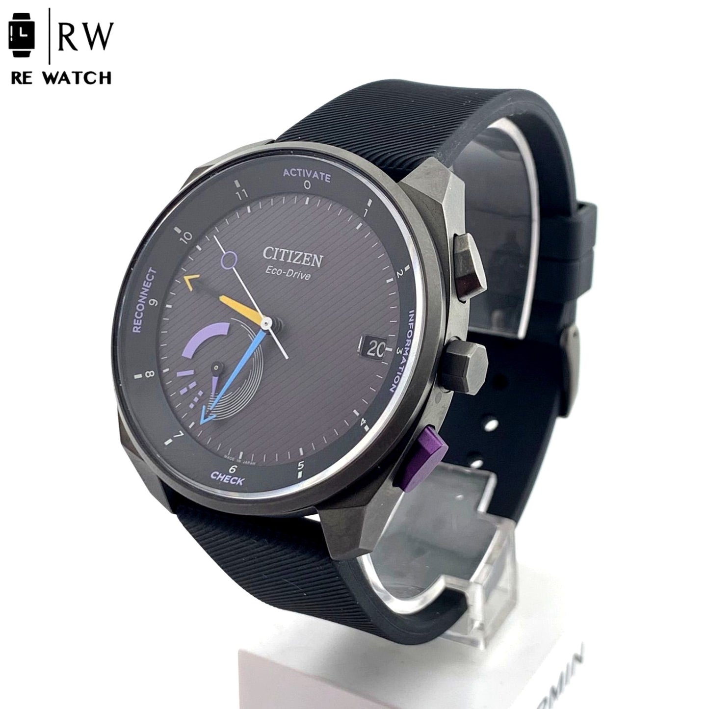 中古 CITIZEN Eco-Drive W510MV watch with dark gray dial and silicon band made in Japan