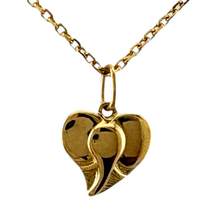 Mikimoto 18K yellow gold necklace for ladies weighing 2.6 grams, elegant used jewelry piece