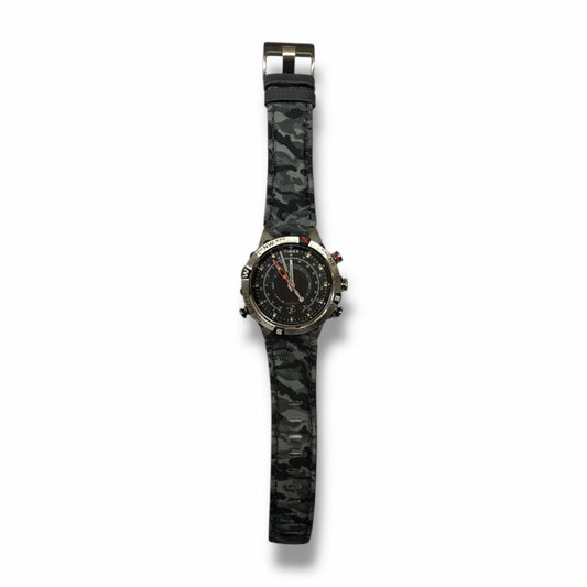 TIMEX TW2V22300 Quartz Men's Watch — Japanese