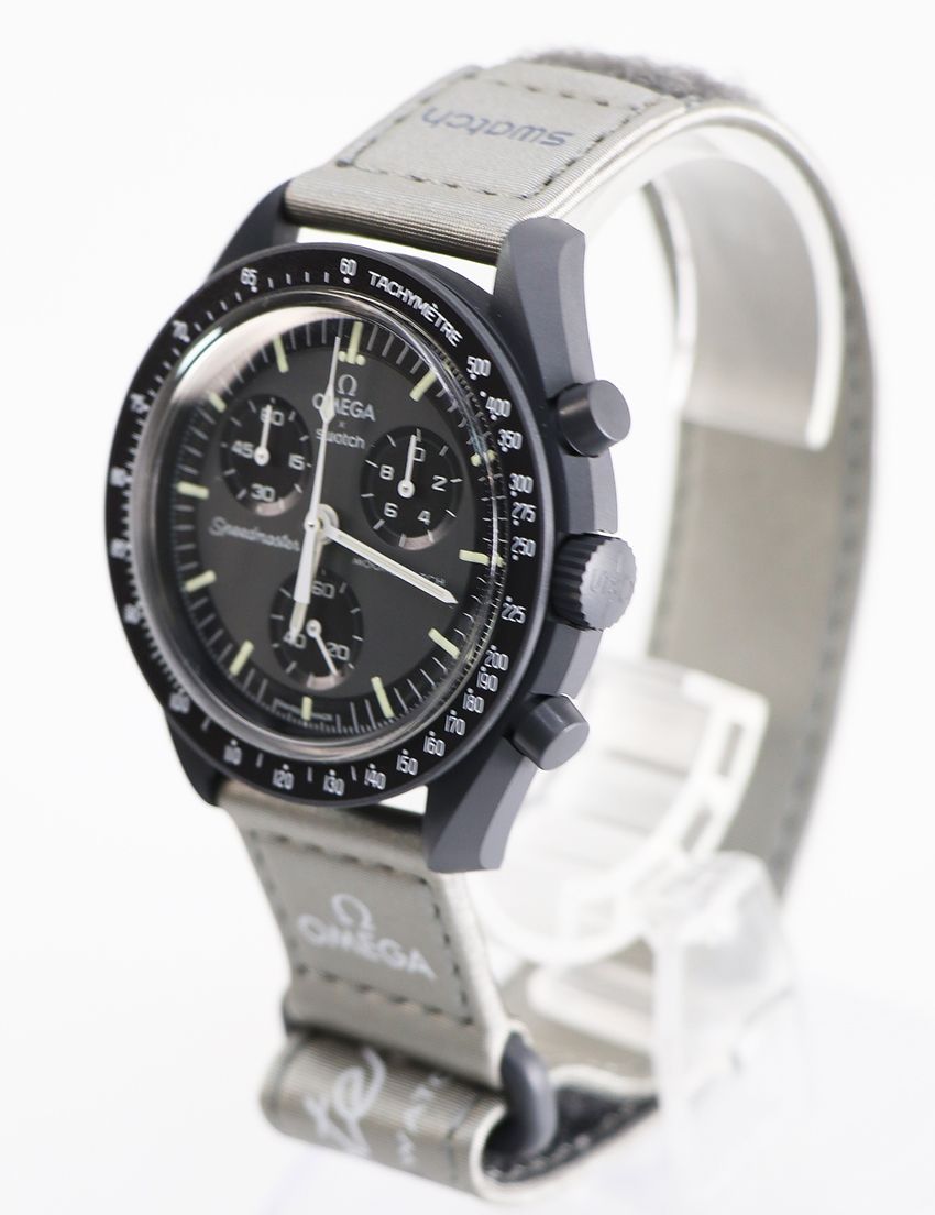 swatch SO33A100 Quartz Men's — Japanese