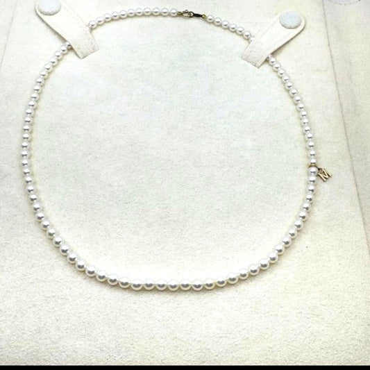 Mikimoto Baby Pearl Necklace with white pearls and K18 gold clasp, 41 cm length, simple elegant design