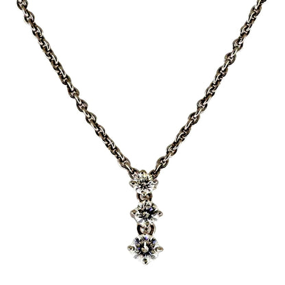 Mikimoto ladies necklace in 18K white gold with diamond detail and K18WG engraving on clasp