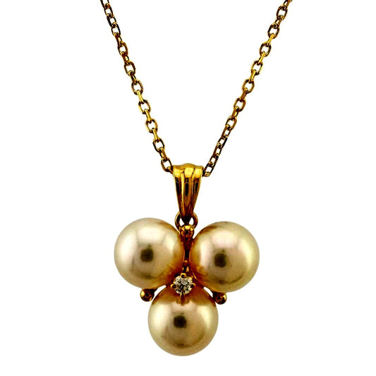 Mikimoto 18K yellow gold necklace with a single pearl designed for ladies