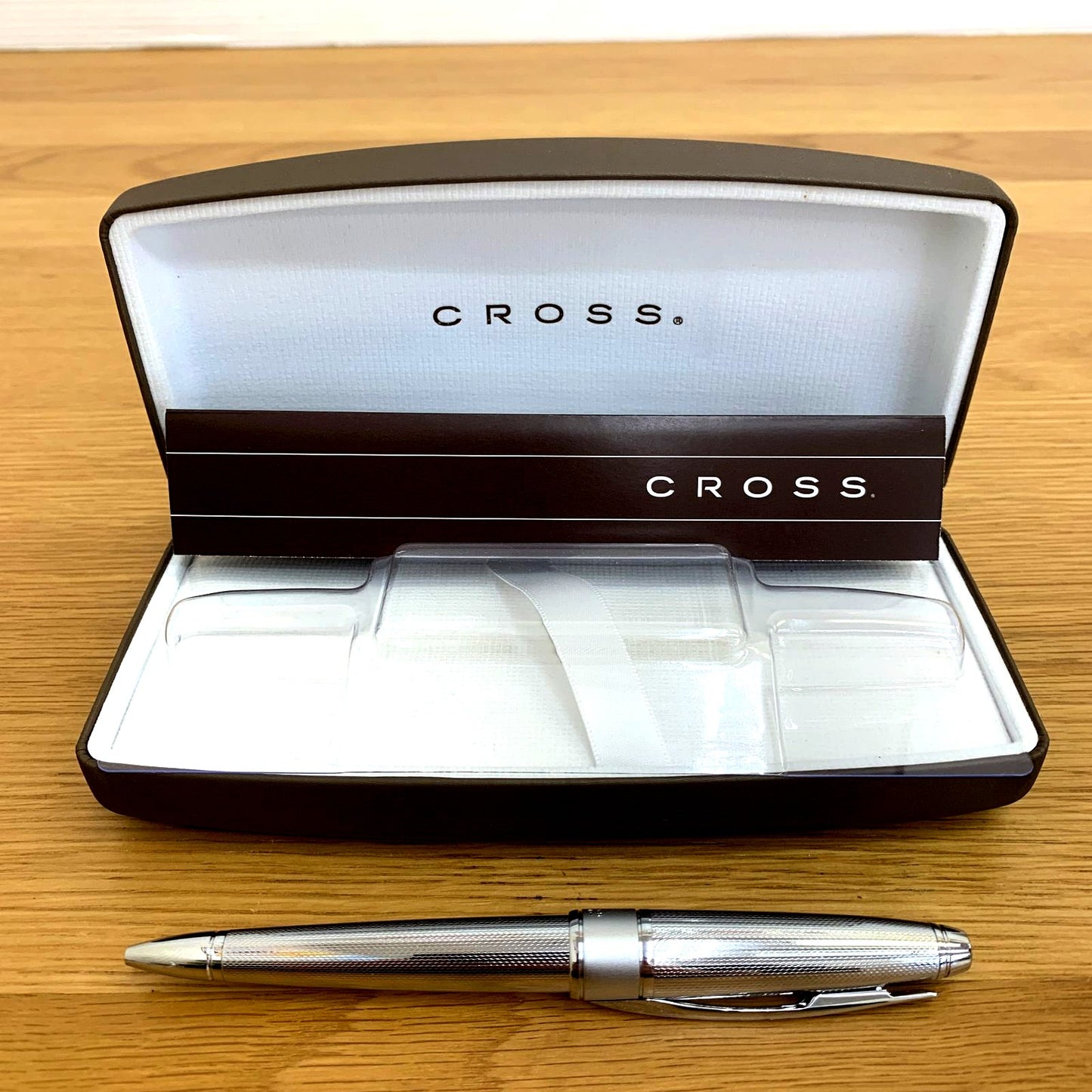 Cross Apogie Chrome Ballpoint Pen AT0122-1 silver brass twist mechanism used condition