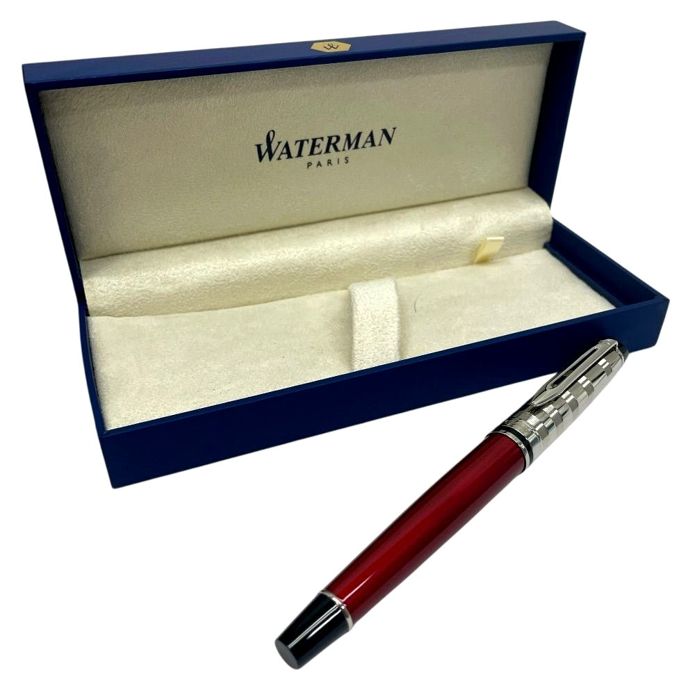 Waterman Expert Fountain Pen with a 14 cm length, sleek black body, and silver accents shown on white background
