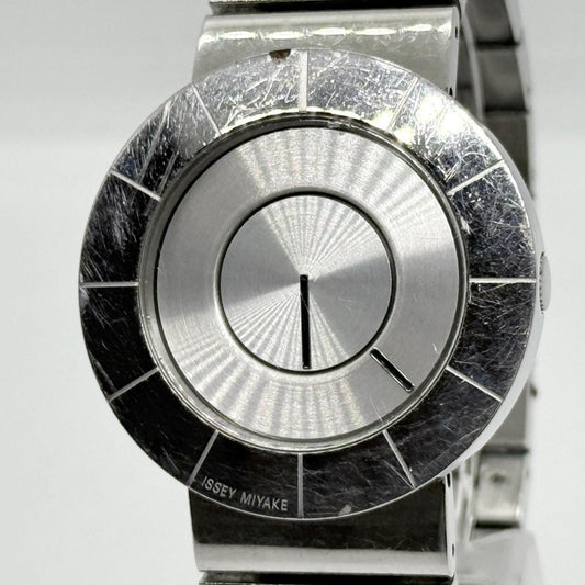 SEIKO VJ20-0010 Quartz Men's Watch — Japanese
