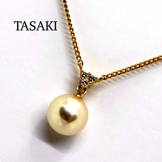 Tasaki Pearl Diamond Necklace with 7.8mm pearls set in 18K yellow gold and 40cm chain