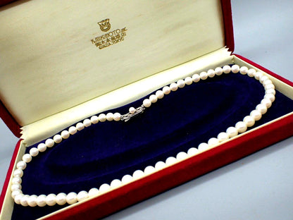 Mikimoto Akoya pearl necklace with 6mm round pearls and a silver clasp measuring 42cm in length