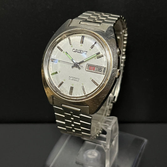 ORIENT UT469733-7DPR Automatic Men's Watch — Japanese