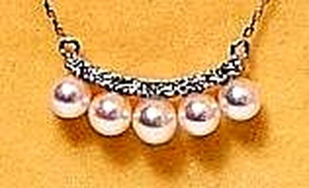 Pt900/Pt850 Baby Pearl Diamond Necklace Modelb26-4 with 5 pearls and platinum chain