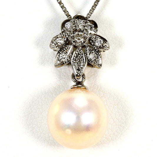 K18 white gold necklace with Akoya pearl and 0.12 ct diamond pendant on 45cm chain