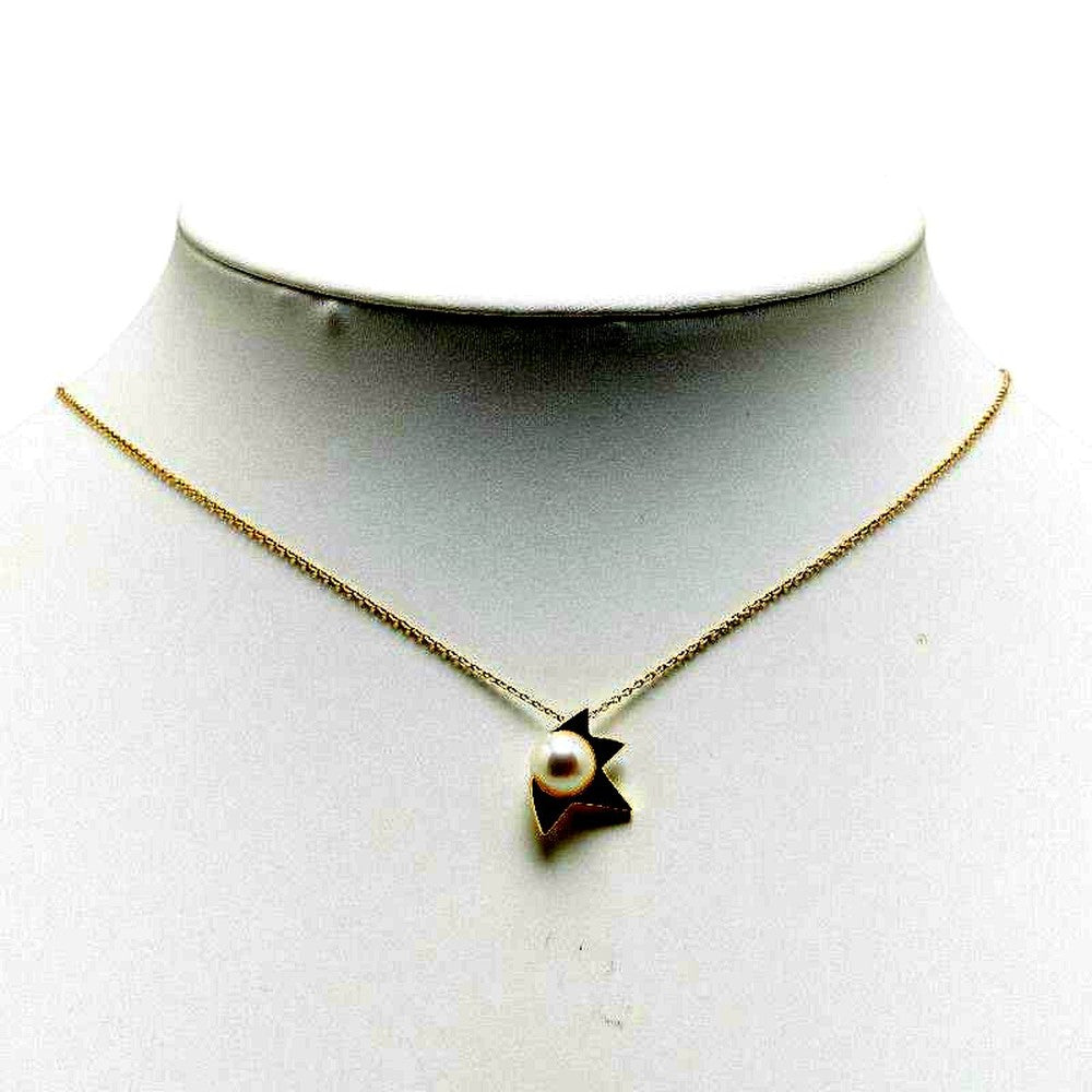 Law Necklace with comet motif made of K18 yellow gold featuring a 9mm pearl and adjustable chain