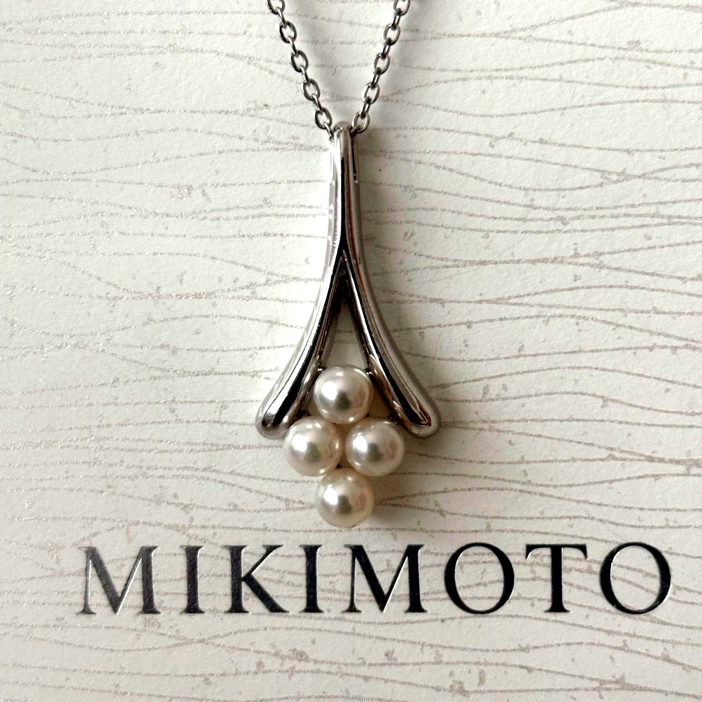 024 Mikimoto Silver Pearl Necklace featuring a silver chain with a single lustrous pearl pendant 40 cm long
