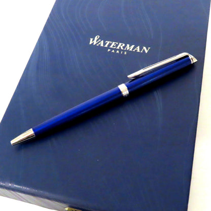 Waterman Metropolitan Essential Rotating Ballpoint Pen with sleek design and black finish, 13 cm in length