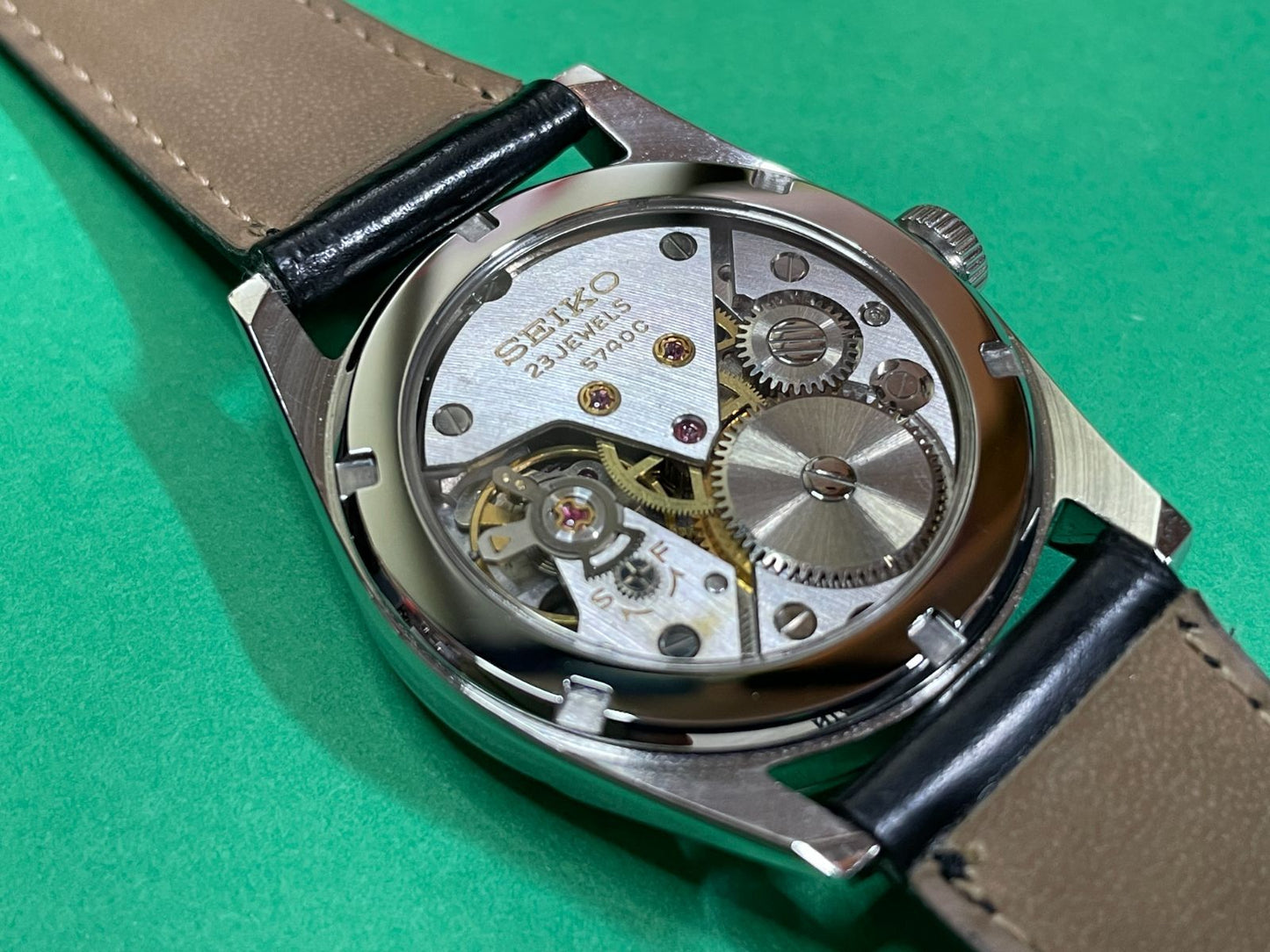 SEIKO 5740-8000 Manual Men's Watch — Japanese