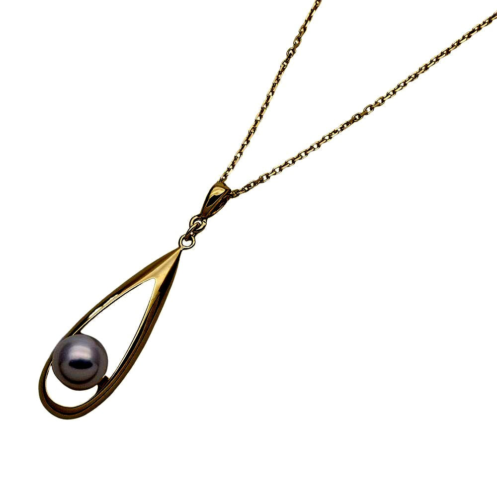Mikimoto ladies necklace in yellow gold with a 6.7mm pearl pendant and 40cm chain