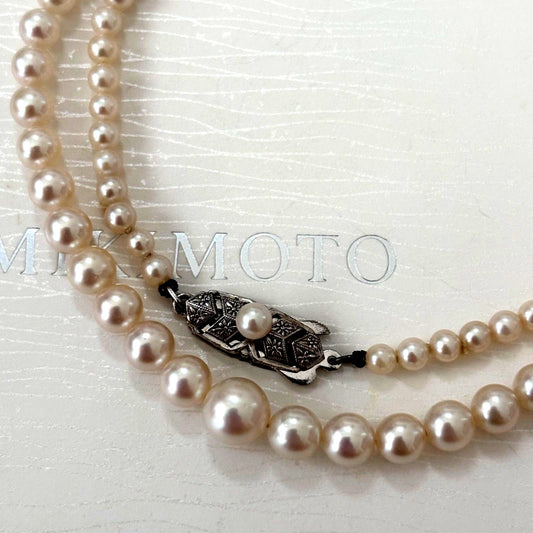 399 Mikimoto silver pearl necklace with gradient 3.7-7.4mm pearls on a 45.5cm silver chain