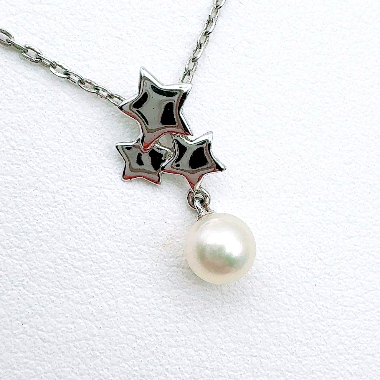 Mikimoto necklace with a 5.9mm pearl pendant on a 40cm silver chain