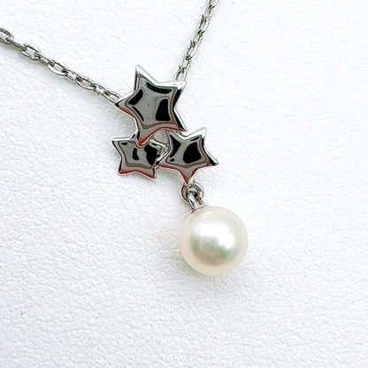 Mikimoto necklace with a 5.9mm pearl pendant on a 40cm silver chain