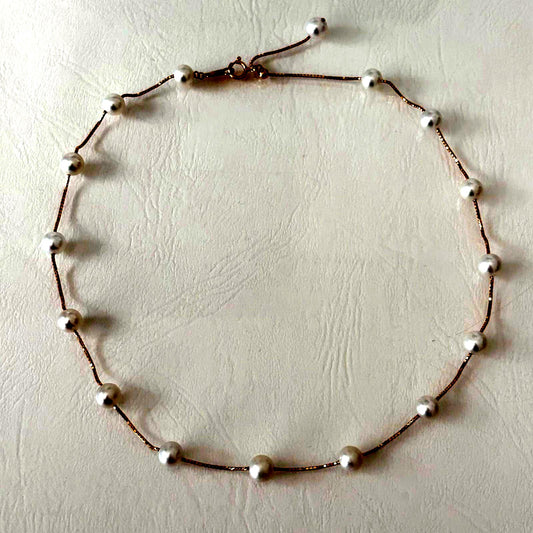Tasaki K18 pearl necklace with 16 round beads, 44.5cm slide chain, pearls sized 6.5-7.0mm