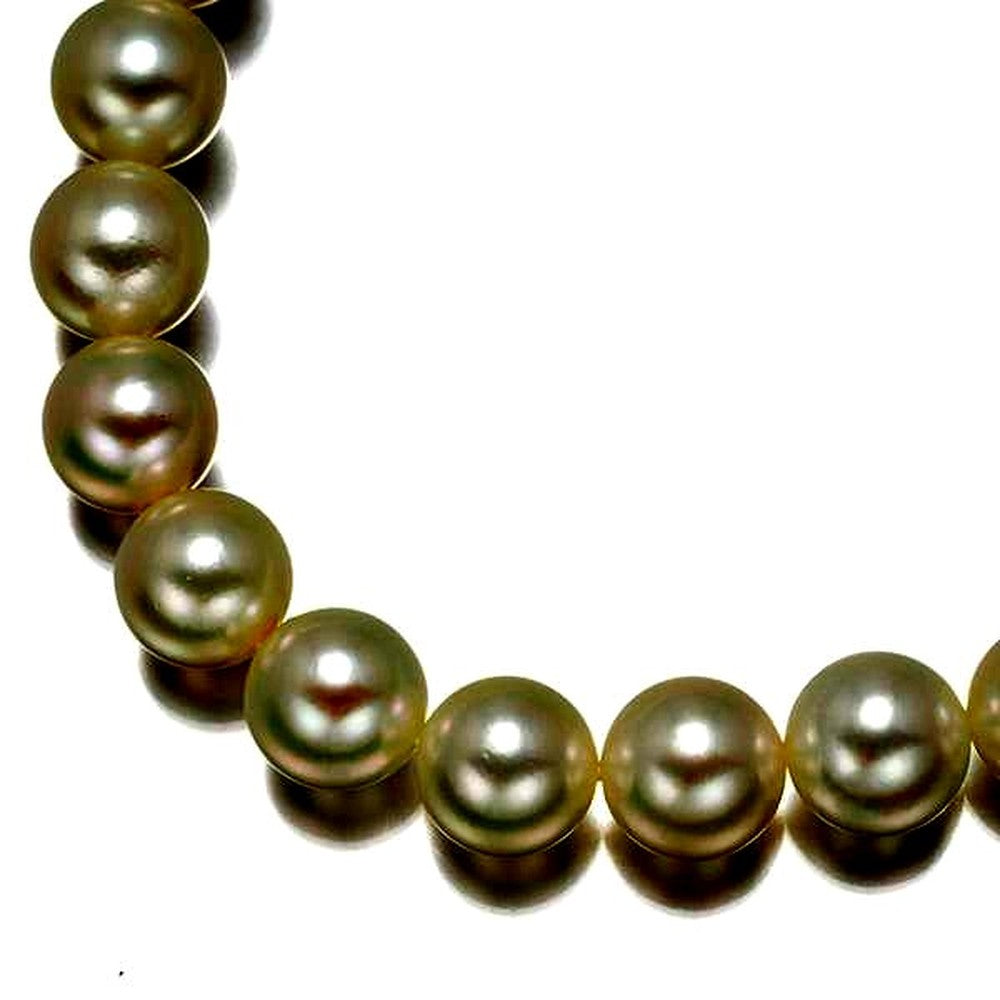 Mikimoto silver necklace featuring 7.0-7.5mm pearls with a 42cm chain length