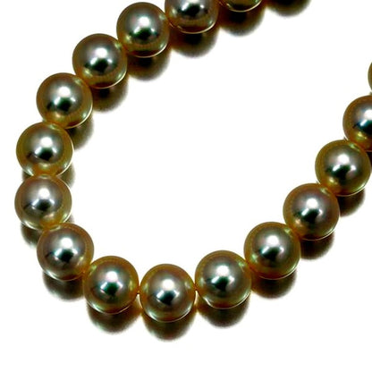 Mikimoto pearl necklace with 7.0-7.4mm pearls on 18K white gold and silver chain, 43cm length