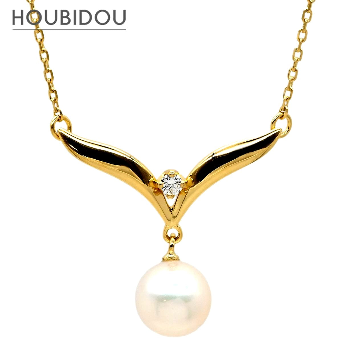 Mikimoto pearl necklace with white pearls and yellow gold V-shape pendant, mid-size length