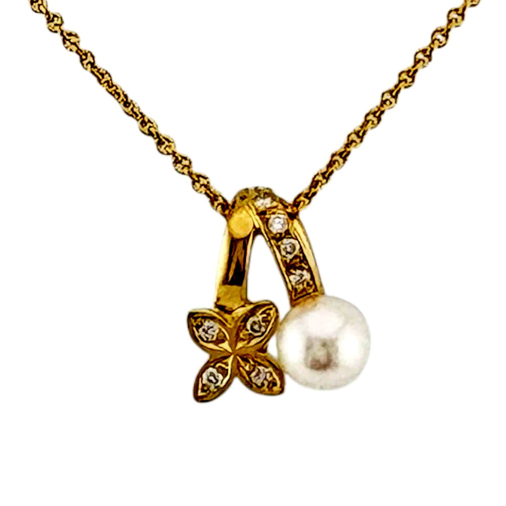 Mikimoto 18K yellow gold necklace featuring a flower design with pearl detail for ladies