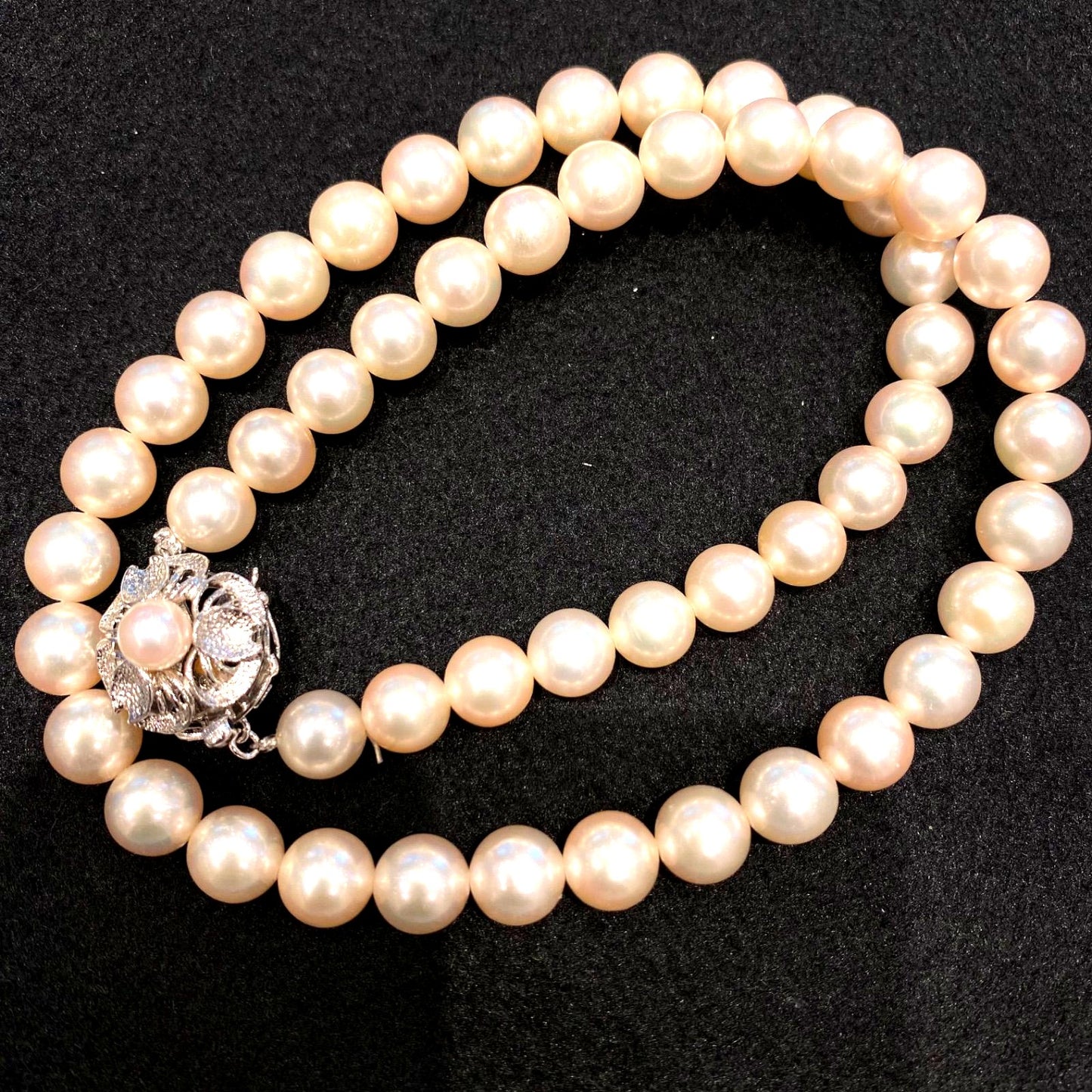 Honma Akoya Pearl Necklace with 7.9mm bright glossy pearls set in K14 white gold with engraved design