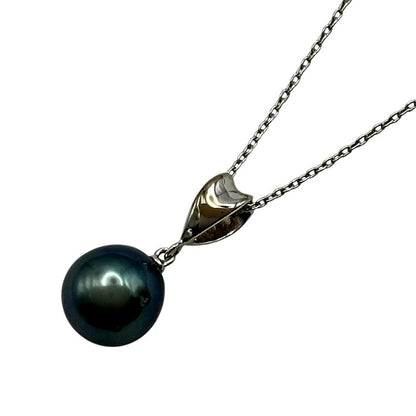 Mikimoto Perletta necklace in white gold K18WG featuring a single pearl pendant on a 38 cm chain