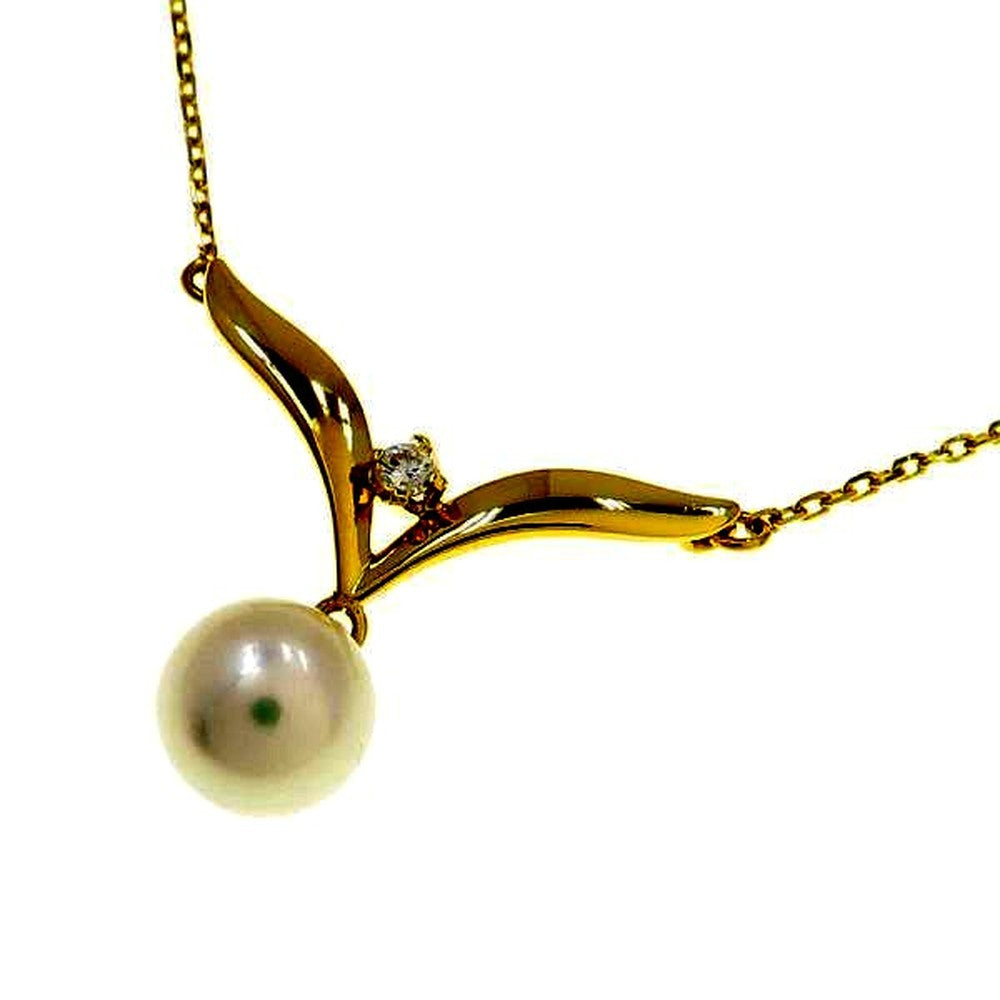 Mikimoto Acoya pearl diamond necklace with 7mm pearls and diamond pendant measuring 19.3mm by 20.5mm