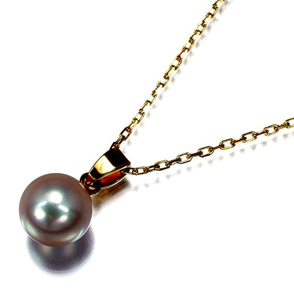 Mikimoto necklace featuring a single 8.0mm pearl set in 18K yellow gold with a 40cm chain
