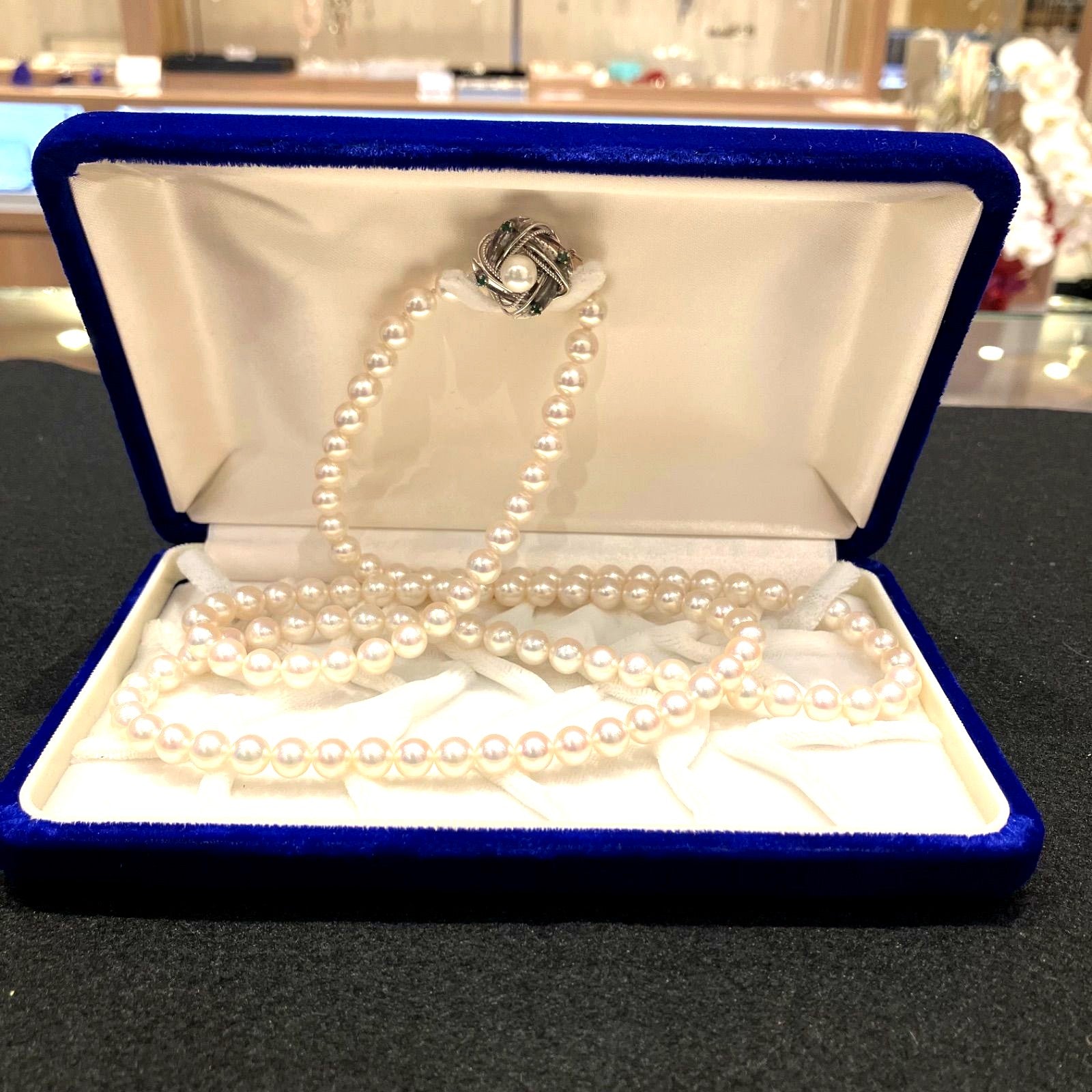 K14WG engraved genuine Akoya pearl necklace with 75cm length and pearls measuring approximately 6.9-7.2mm diameter