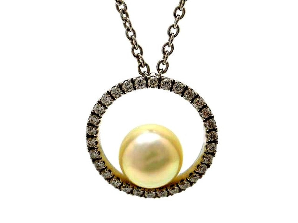 MIKIMOTO diamond necklace with 7mm Akoya pearl in 18k white gold, 45cm length, used condition