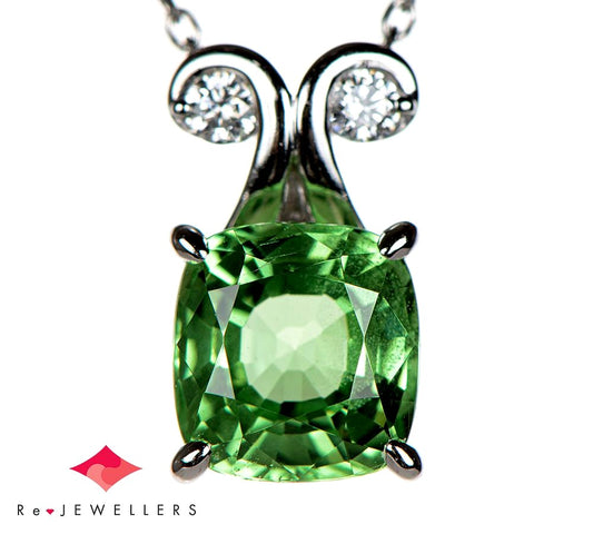 Tasaki Tsavorite green garnet 1.80ct pendant with diamonds on 45 cm necklace