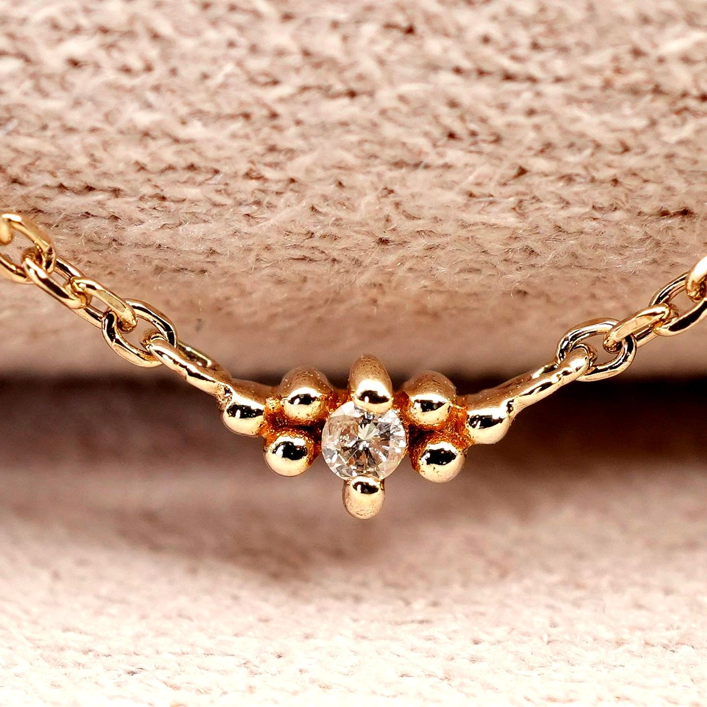 Agate K10 Diamond Necklace featuring polished K10 metal and sparkling diamonds on a delicate chain