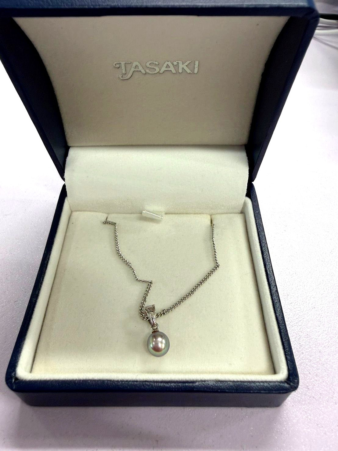 Tasaki pearl necklace approximately 40cm length in silver with original case and guarantee