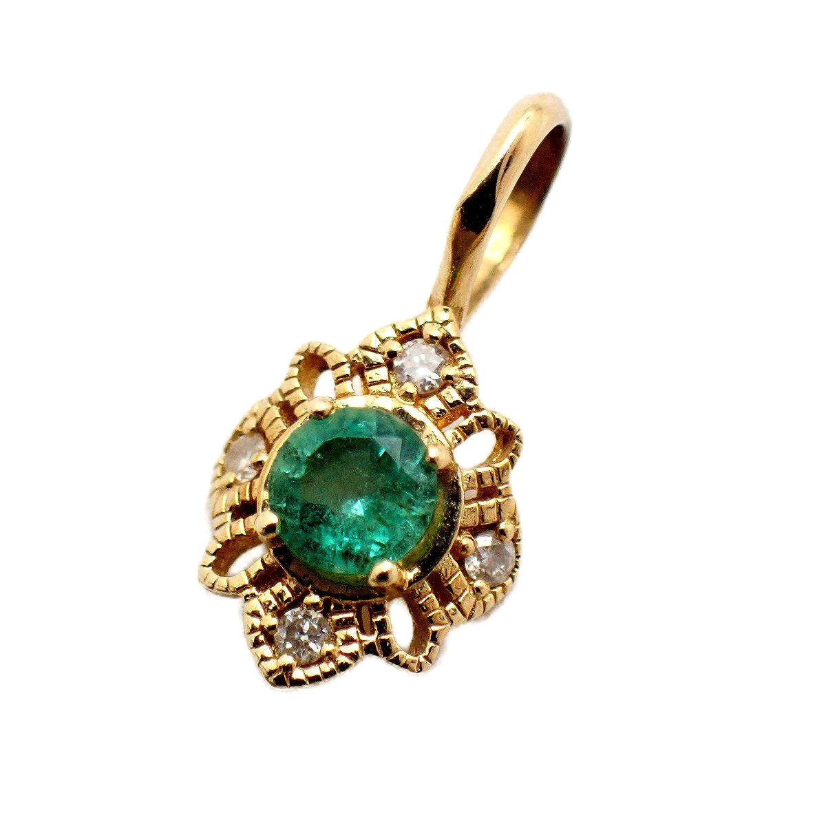 Agete K14 gold pendant top with emerald and 0.01ct diamond, measuring approximately 1.5 cm by 3.0 cm
