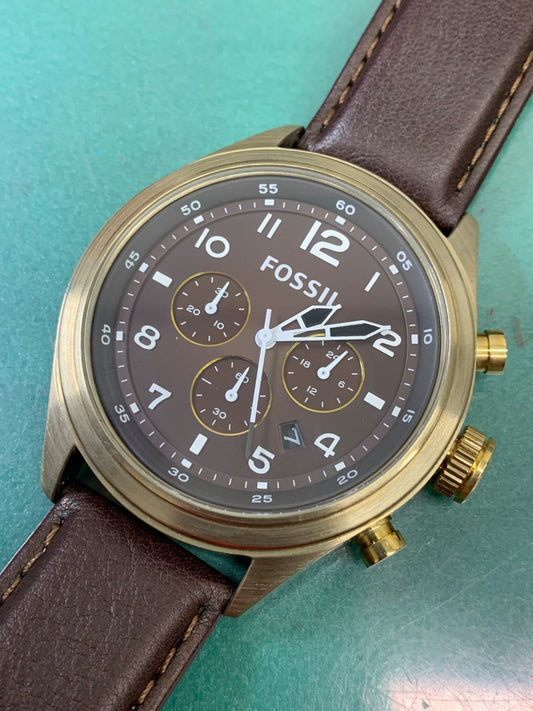 FOSSIL DE-5002 Quartz Men's Watch — Japanese