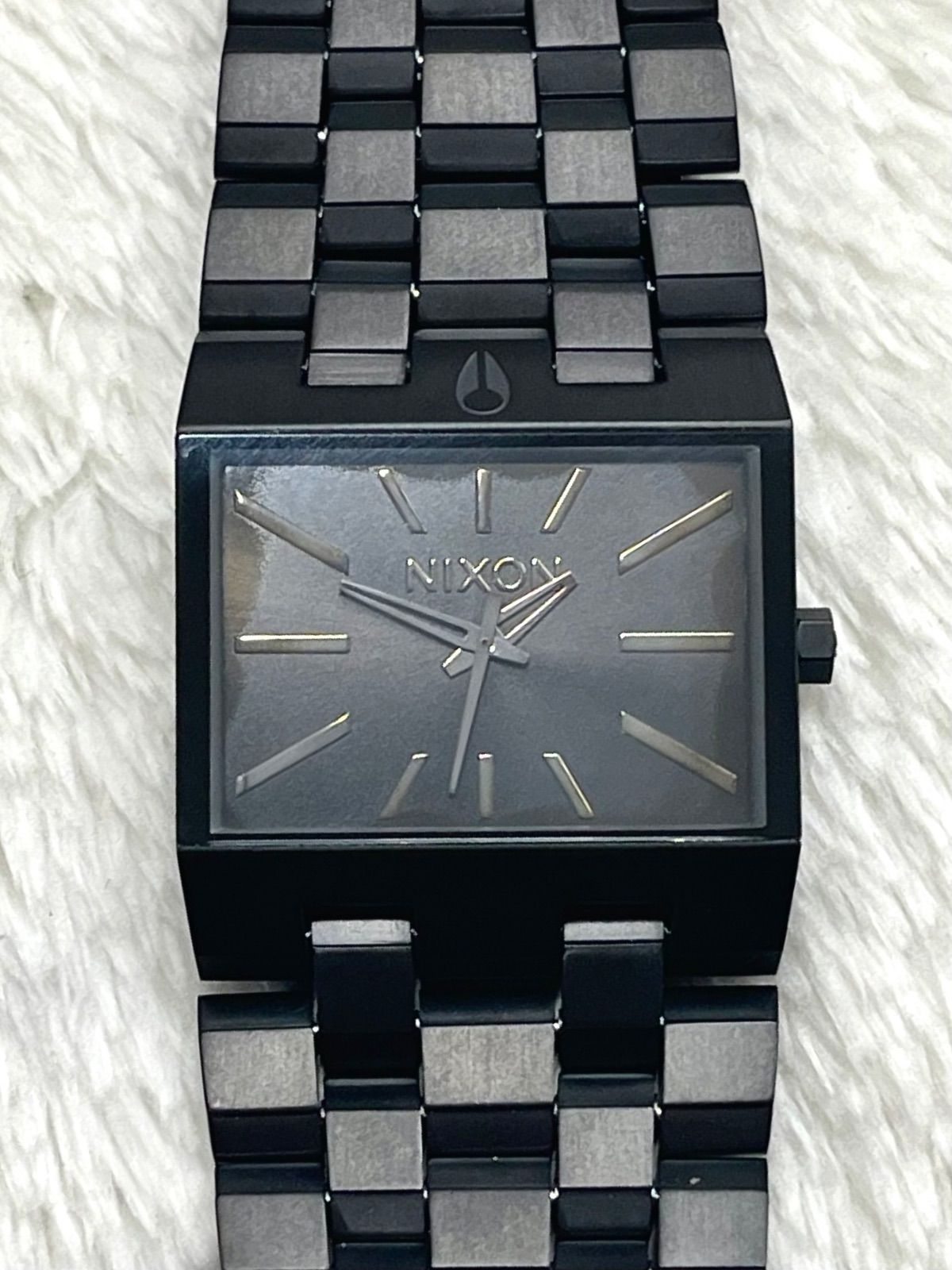 NIXON R7-1096 Quartz Men's Watch — Japanese